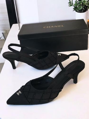 حذاء كعب Chanel درجة أولى – تصميم فاخر مع بوكس الم...