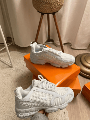 Nike LO Sneakers – تصميم منخفض وعصري للراحة والأنا...