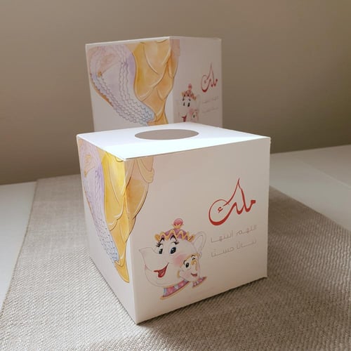 مناديل مربعة