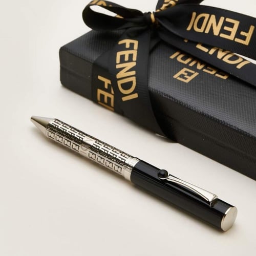 اقلام فندي رجاليه مع الملحقات اصدار جديد