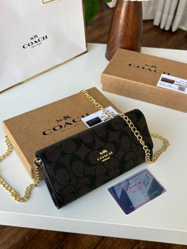 شنط كوتش درجه اولى طبق الأصل