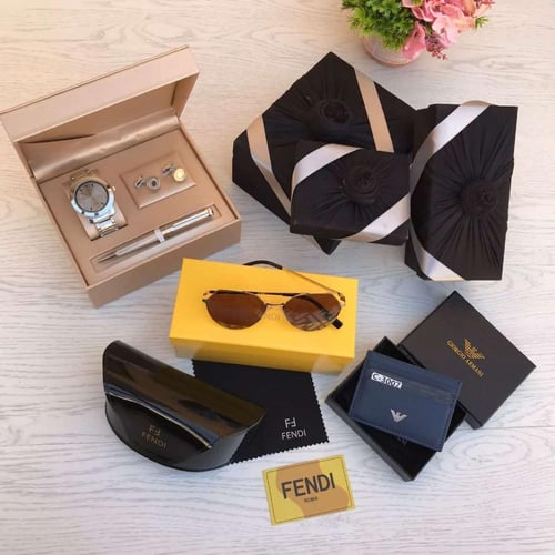 طقم هدايا رجالية فخمة ماركة فندي