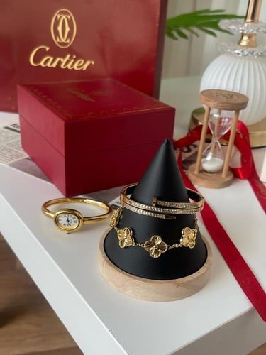 طقم ساعات فخمه ماركه کارتیر