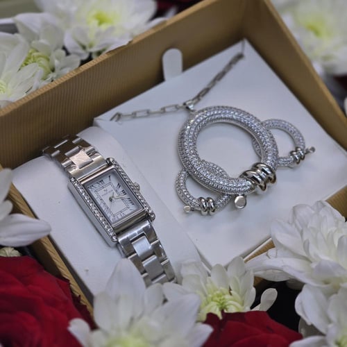 طقم نسائي فاخرة بتصميم كاريتر اصدار جديد