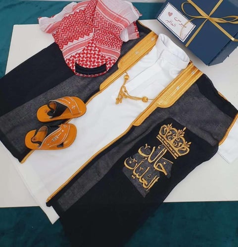 طقم هدايا ولادي بالاسم