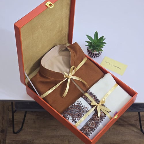 هدية شتوية رجالية سديري مع شماغ كشميري