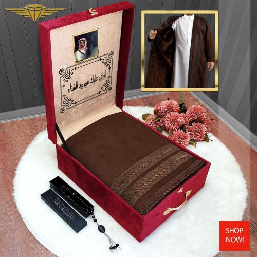 فروة شتوية رجالي مع سبحة مخصصة بتصميم فريد