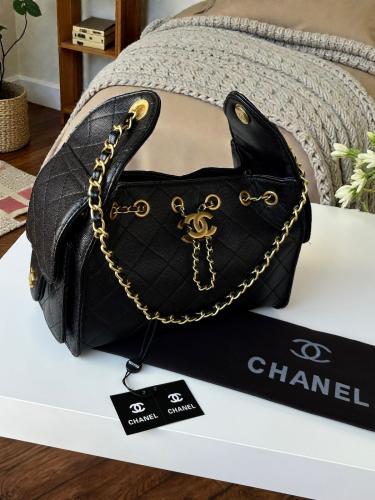 شناط يد نسائيه الفاخرة مع الملحقات