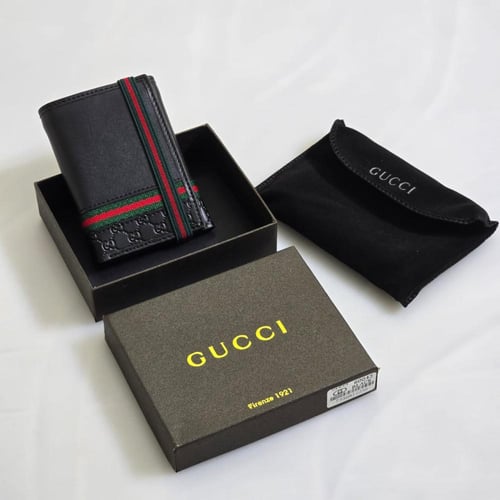 محافظ رجالية ماركات - متجر ريفان