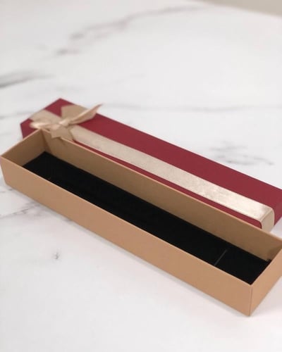 قلم فاخر بالاسم من ريفـان