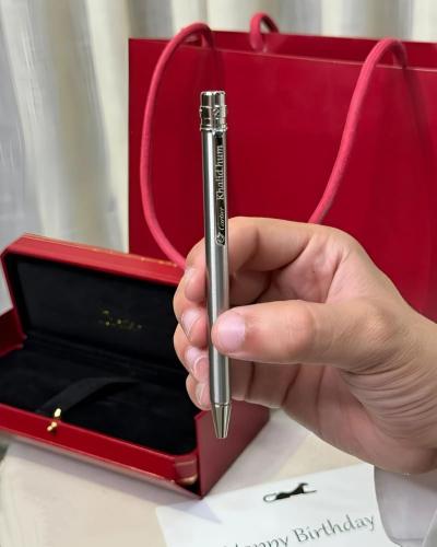 قلم رجالي ماركة كارتير مع نقش بالاسم