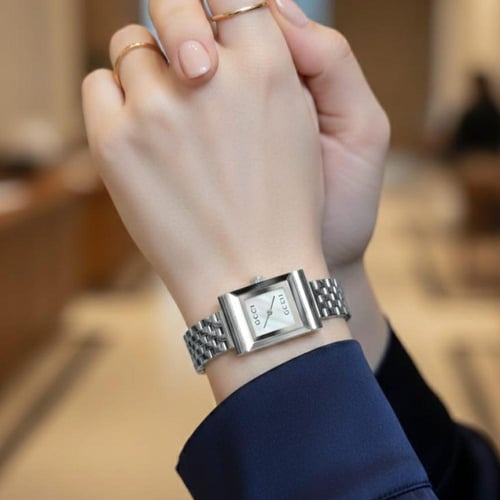 ساعة نسائية تصميم فاخر – إصدار جديد 2026