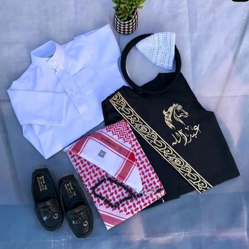 طقم ملابس ولادي متكامل