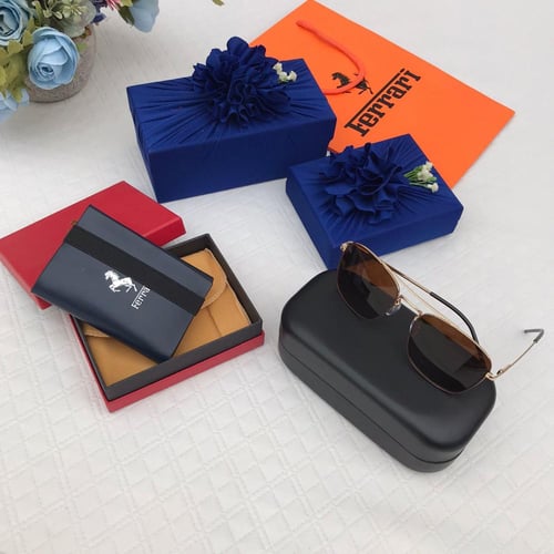 طقم رجالي ماركه فراري 2026