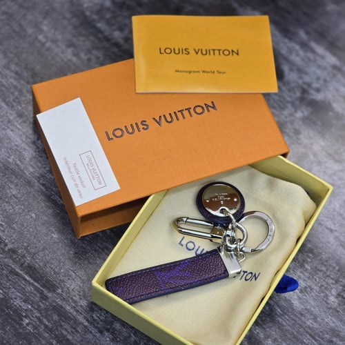 مداليات لويس فيتون اصدار جديد وانيق