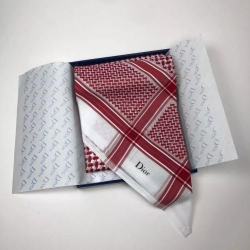 شماغ رجالي ماركة ديور مع الملحقات