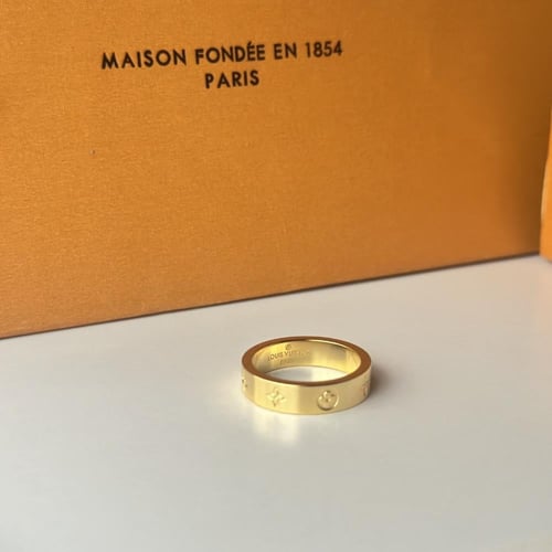 دبل لويس فيتون مع الملحقات