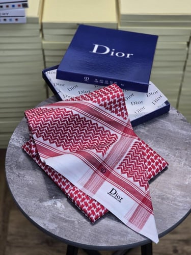 شماغ رجالي ماركه ديور Dior احمر كلاسيك