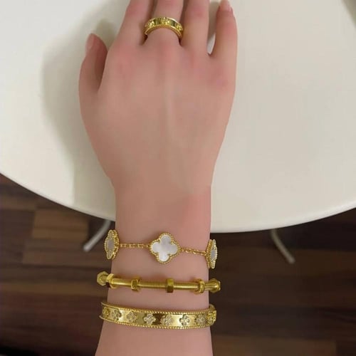 طقم اساور نسائيه ماركه - لمسة راقية لإطلالتك