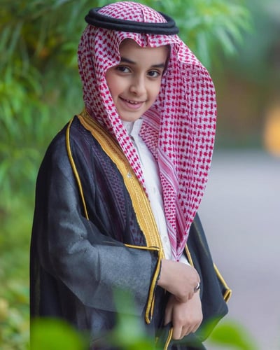 بشت اطفال مطرز بالاسم