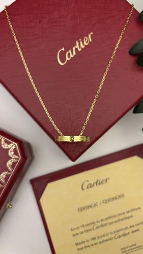 سلسال كارتير LOVE