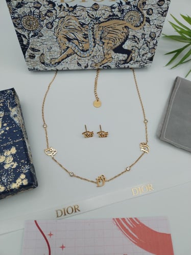 طقم ديور ذهبي