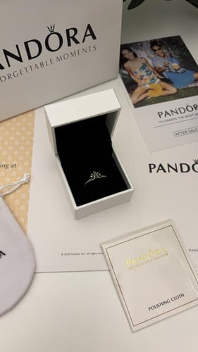 خاتم باندورا