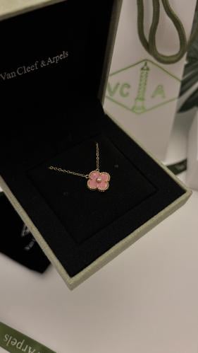 سلسال فان كليف مع الملحقات