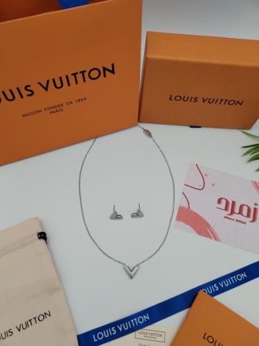 طقم لويس فيتون فضي