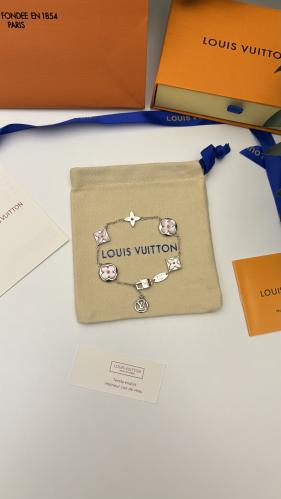 اسوارة لويس فيتون فضي