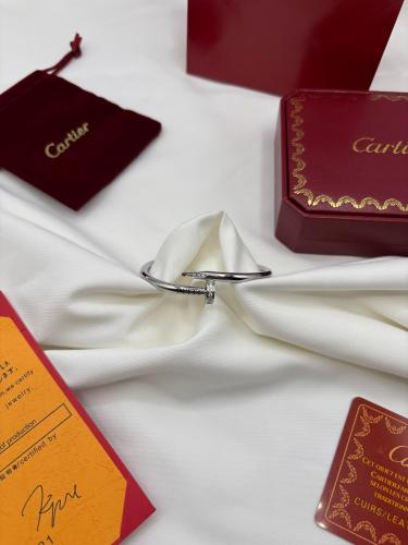 اسوارة كارتير مسمار فضي