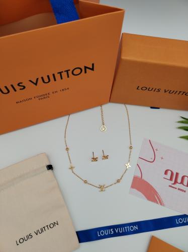 طقم لويس فيتون ذهبي