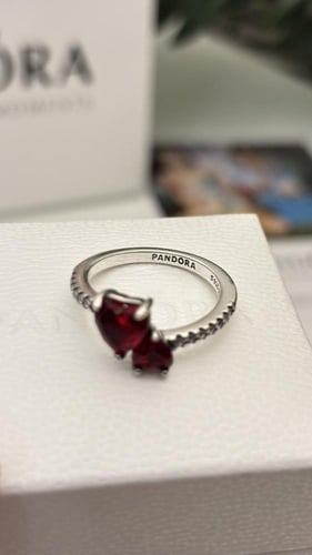 خاتم باندورا