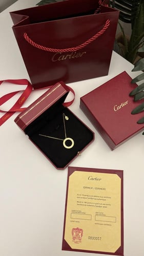 سلسال كارتير LOVE