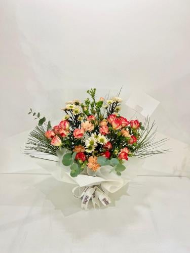 تنسيق زهور مع امكانية اضافة مبلغ مالي او هدية