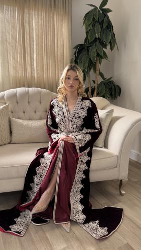 تكشيطة مخمل عنابي