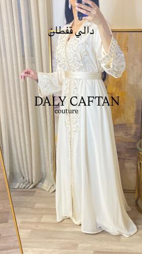 قفطان أبيض عروس