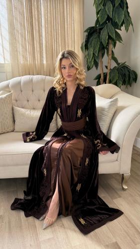 تكشيطة مخمل بني