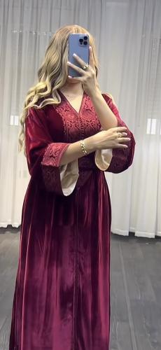 قفطان مخمل عنابي