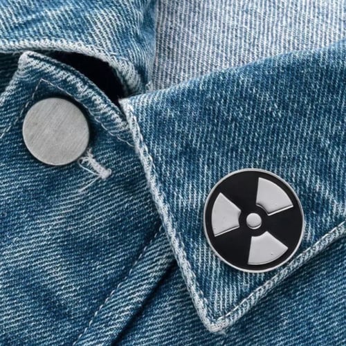 دبوس خطر اشعاعي