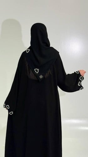 عباية كريب ملكي فاخر بشك لؤلؤ