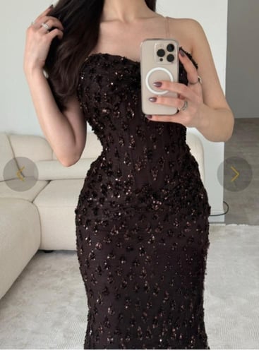 فستان سهرة بني ناعم