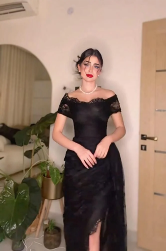 فستان أسود دانتيل