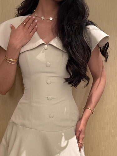 فستان اوف وايت باربي