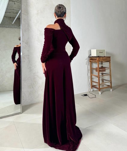 فستان برغندي مخمل