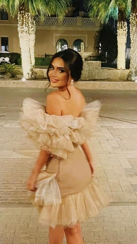 فستان يجمع بين الاناقة والرقي