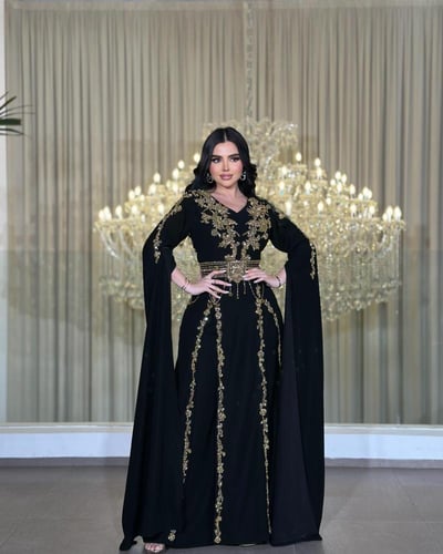 قفطان أسود باربي