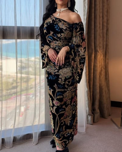 فستان سهرة ورود وفصوص زركون