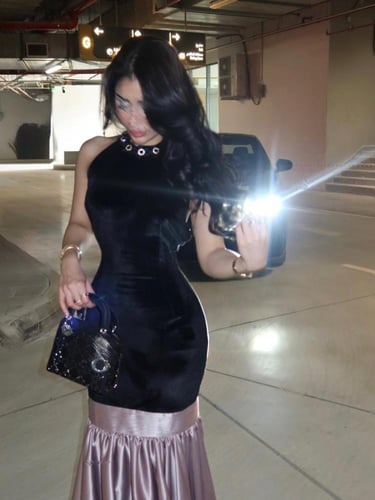 فستان مخمل كوري