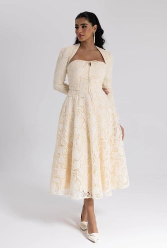 فستان العيد اوف وايت